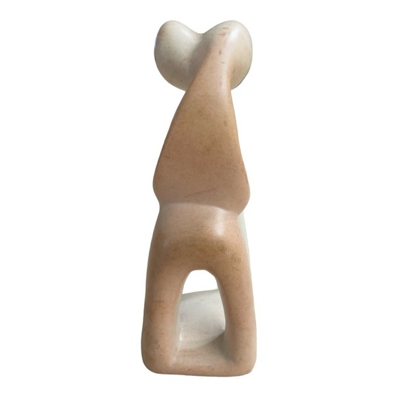 Handcarved Kisii Ware
Soapstone Kissing Hugging
Figures Figurine made in Kenya - Picture 3 of 9